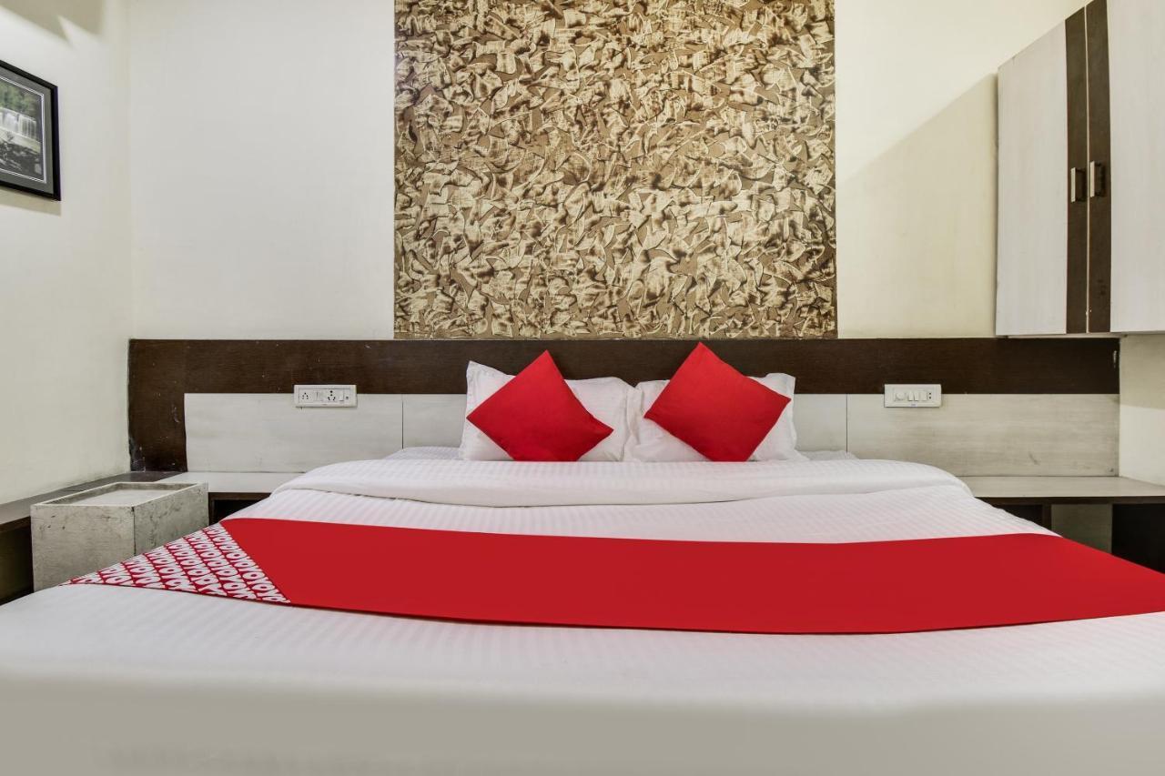 Hotel O Aryan Khāmgaon Exteriér fotografie