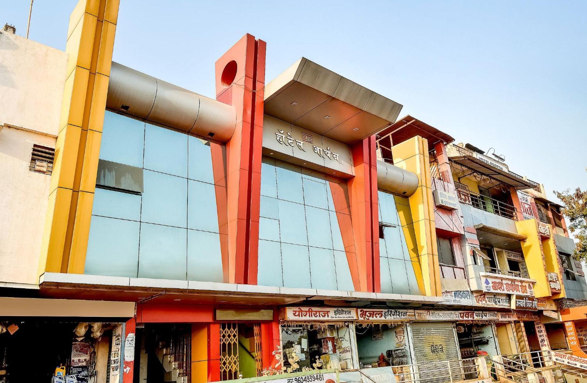 Hotel O Aryan Khāmgaon Exteriér fotografie