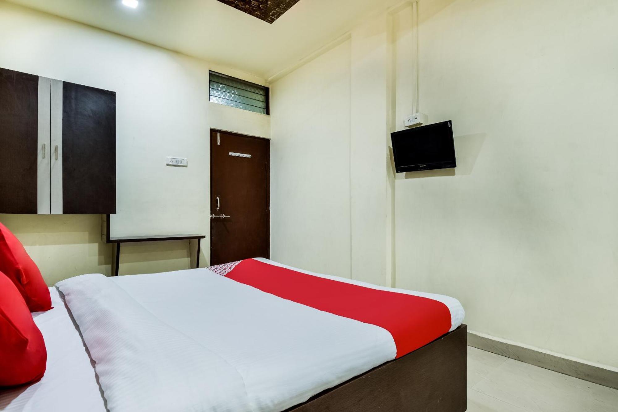 Hotel O Aryan Khāmgaon Exteriér fotografie
