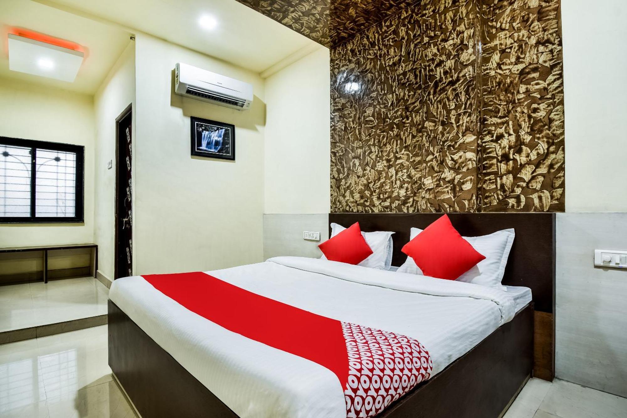 Hotel O Aryan Khāmgaon Exteriér fotografie
